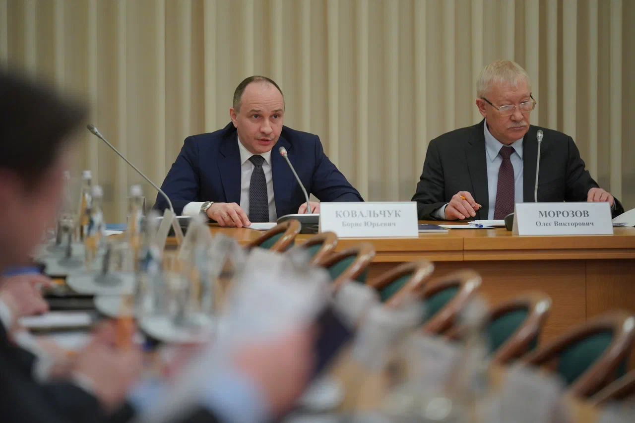 ������� ����� ����������� ������� �����: ������������������� �������� 653�����������